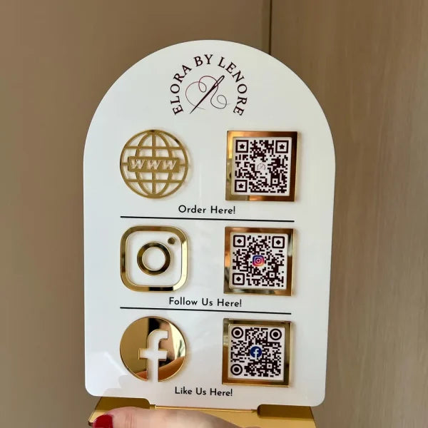 3 QR STANDEE WITH SHINNING GOLDEN ICONS